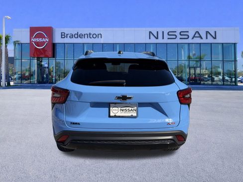 Used 2024 Chevrolet Trax RS w/ Sunroof Package image 6