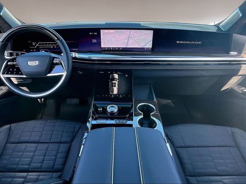 New 2026 Cadillac Escalade ESV Platinum Sport w/ LPO, ONYX Package image 5