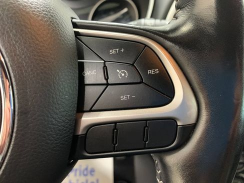 Used 2021 Jeep Compass Latitude AWD/4WD image 23
