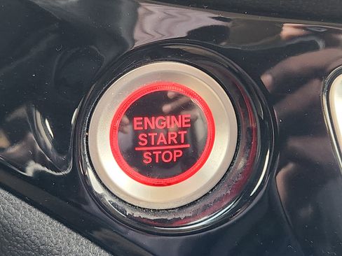 Used 2021 Honda Pilot Touring image 21