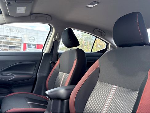 New 2025 Nissan Versa SR w/ Trunk Package image 16