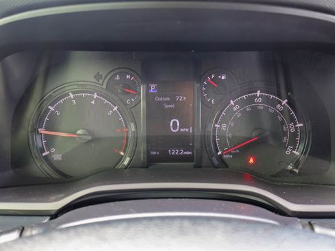 Used 2022 Toyota 4Runner SR5 image 12