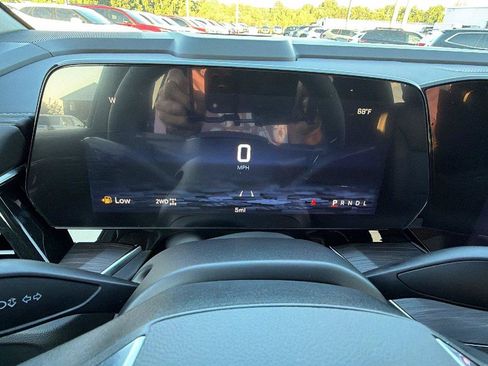 New 2026 Chevrolet Suburban Z71 w/ Comfort Package AWD/4WD image 26