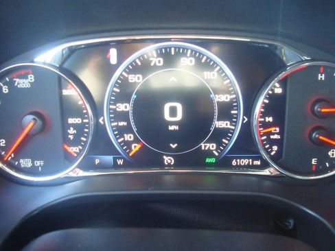 Used 2022 GMC Acadia AT4 w/ Technology Package image 11