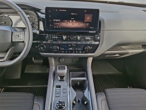 Used 2026 Nissan Pathfinder Rock Creek AWD/4WD image 17