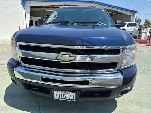 Used 2011 Chevrolet Silverado 1500 LT w/ All-Star Edition AWD/4WD image 4
