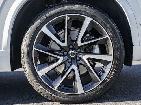 Certified 2023 Volvo XC90 B6 Plus w/ Protection Package Premier image 17