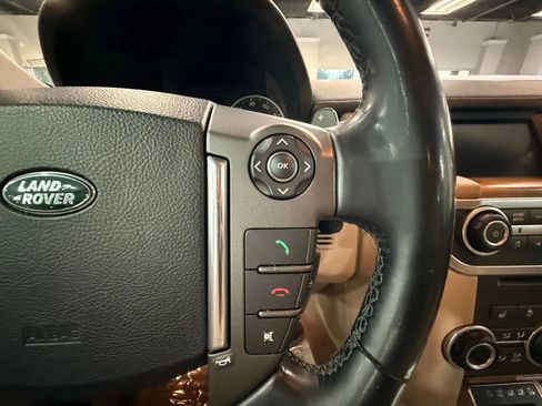 Used 2016 Land Rover LR4 image 26