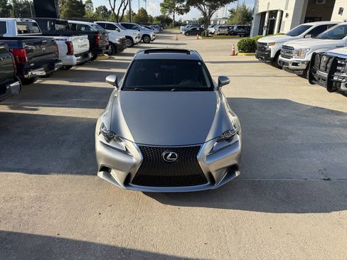 Used 2016 Lexus IS 200t w/ F Sport Package RWD image 41