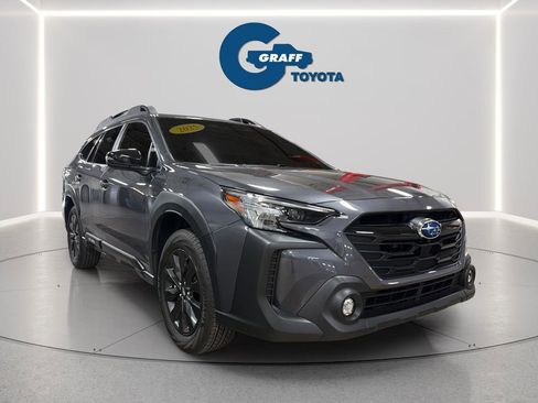 Used 2025 Subaru Outback Onyx Edition XT AWD/4WD image 4