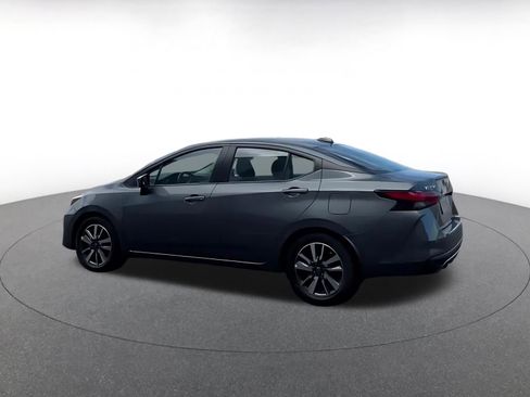 Used 2025 Nissan Versa SV FWD image 9