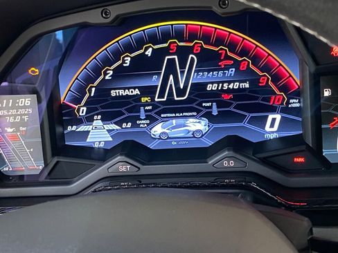 Used 2021 Lamborghini Aventador SVJ image 20