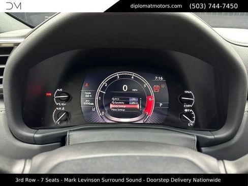 Used 2024 Lexus LX 600 4WD w/ Interior Upgrade Package image 34