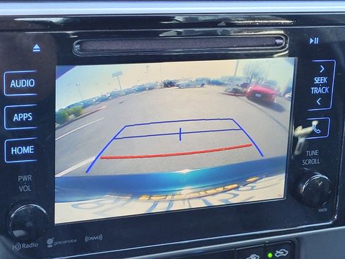 Used 2018 Toyota Corolla SE image 26