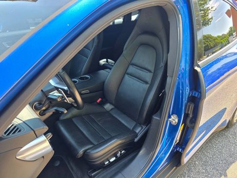 Used 2018 Porsche Panamera 4 AWD/4WD image 16
