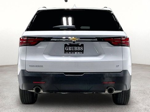 Used 2023 Chevrolet Traverse LT FWD image 5