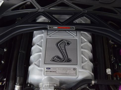 Used 2021 Ford Mustang Shelby GT500 w/ Technology Package RWD image 32