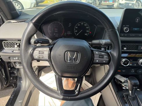 Used 2023 Honda Civic Sport image 11