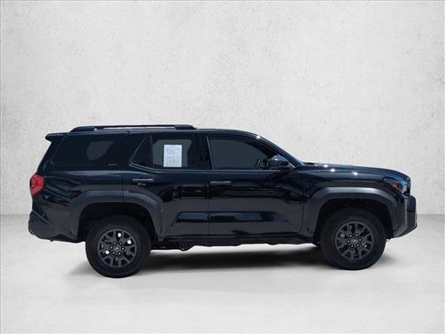 Used 2026 Toyota 4Runner SR5 AWD/4WD image 4