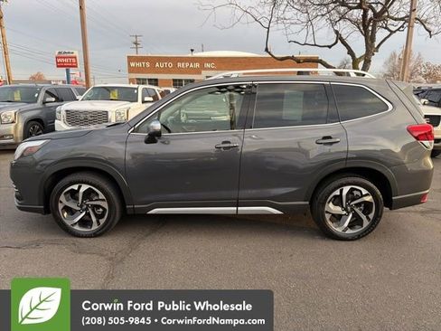 Used 2022 Subaru Forester Touring w/ Popular Package #2 image 8