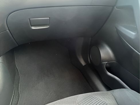 Used 2016 Nissan Rogue SV AWD/4WD image 29