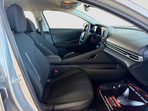Used 2021 Hyundai Elantra SEL FWD image 20