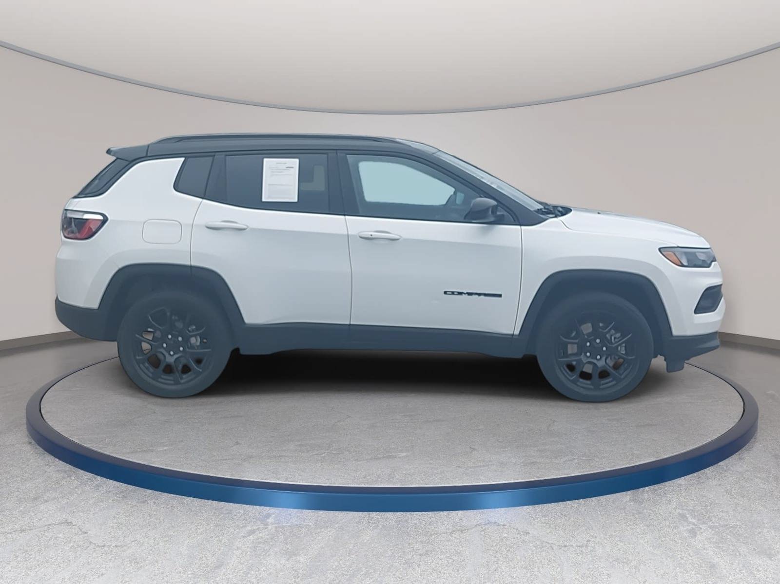 Used 2023 Jeep Compass Latitude AWD/4WD image 4