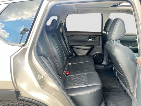 Used 2023 Nissan Rogue Platinum w/ Platinum Premium Package image 27