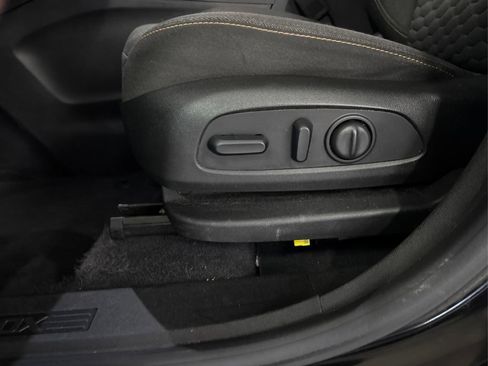 Used 2019 Chevrolet Equinox LT image 38