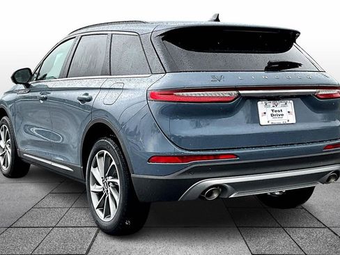 New 2026 Lincoln Corsair Premiere image 3