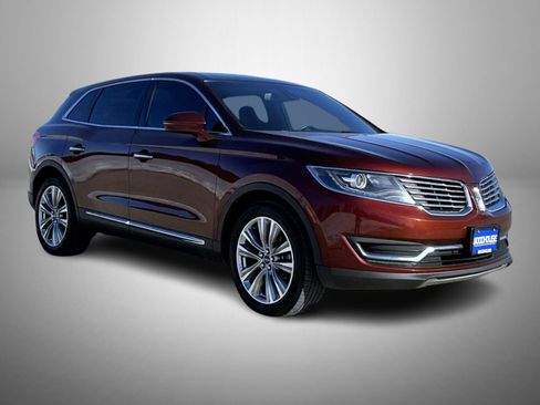 Used 2016 Lincoln MKX Reserve w/ Climate Package image 3