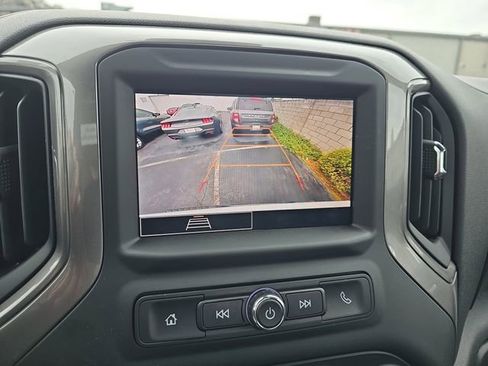 Used 2025 Chevrolet Silverado 1500 W/T image 18