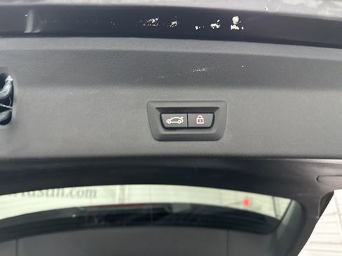 Used 2023 BMW X3 sDrive30i w/ Premium Package image 28