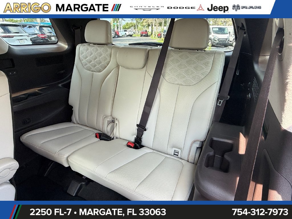Used 2020 Hyundai Palisade Limited FWD image 12