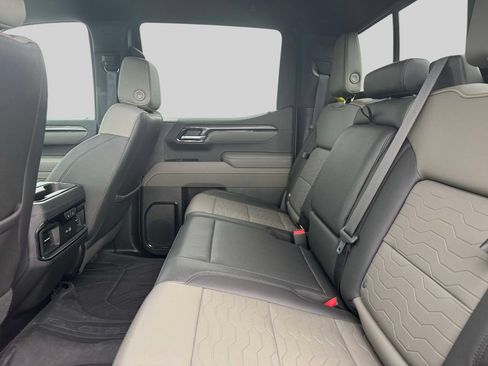 Used 2023 Chevrolet Silverado 1500 ZR2 w/ Technology Package AWD/4WD image 11