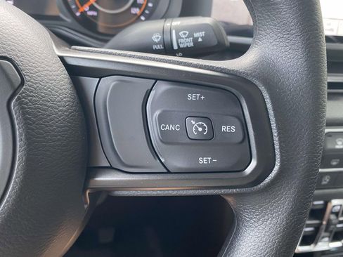 New 2025 Jeep Gladiator Sport image 22