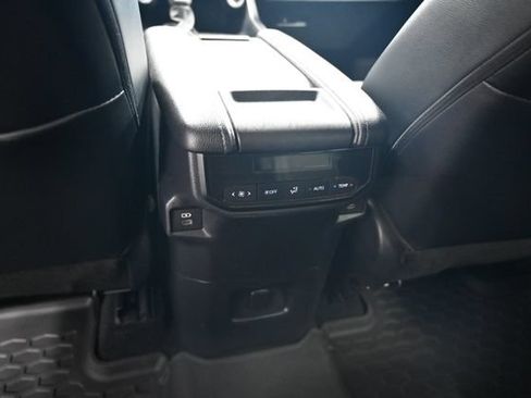 Used 2024 Toyota Grand Highlander AWD image 27