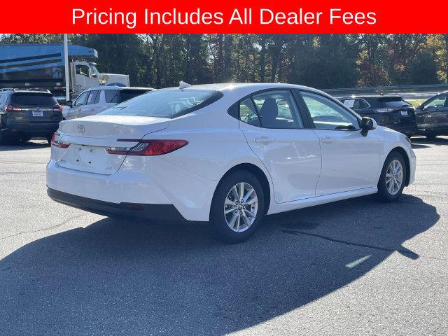 Used 2025 Toyota Camry LE FWD image 5