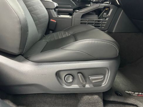 Used 2025 Toyota 4Runner TRD Off-Road Premium image 57