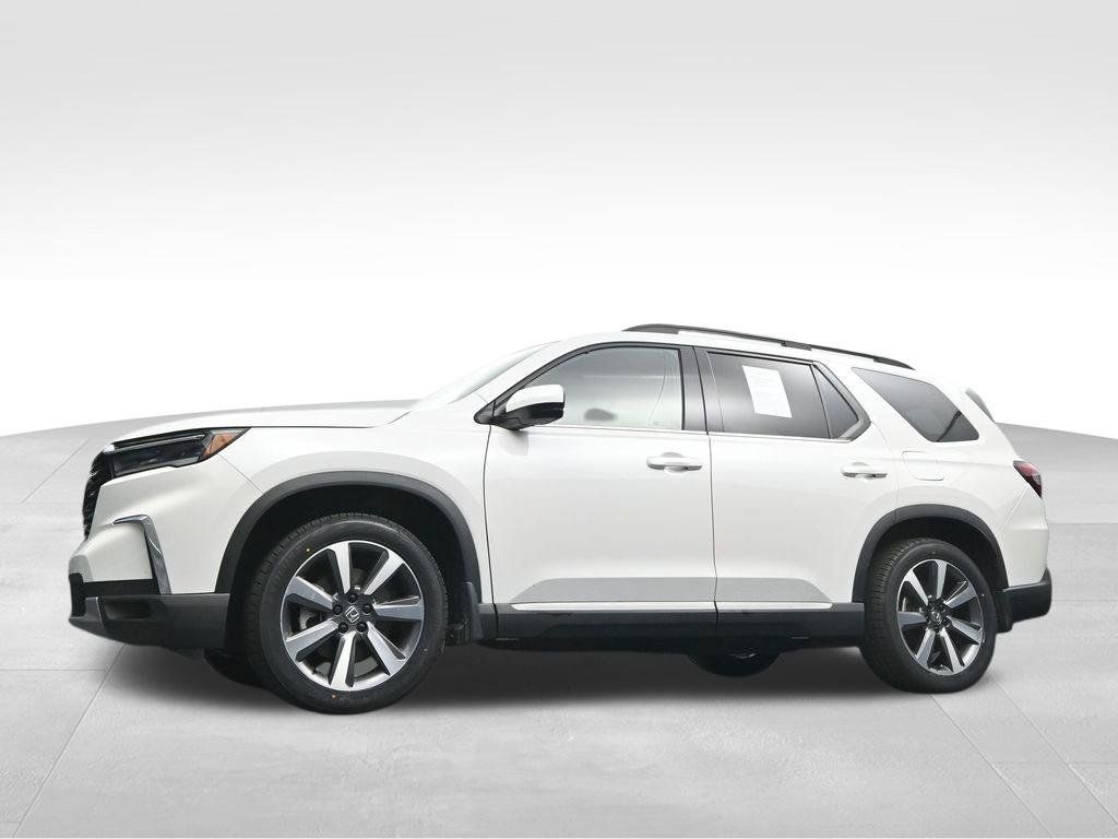 Used 2025 Honda Pilot Touring image 42