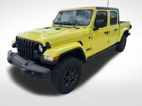 Used 2023 Jeep Gladiator Sport AWD/4WD image 7