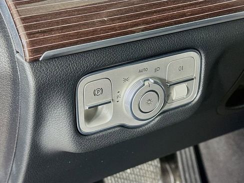 Used 2020 Mercedes-Benz GLE 350 4MATIC image 25