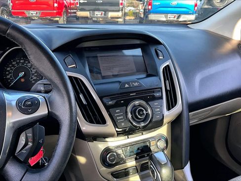 Used 2012 Ford Focus SEL image 6