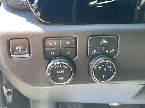 Used 2023 Chevrolet Silverado 1500 LT Trail Boss w/ Protection Package AWD/4WD image 16