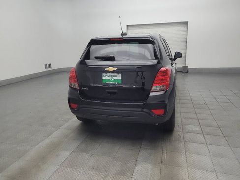 Used 2021 Chevrolet Trax LS w/ Tint and Cruise Package FWD image 7