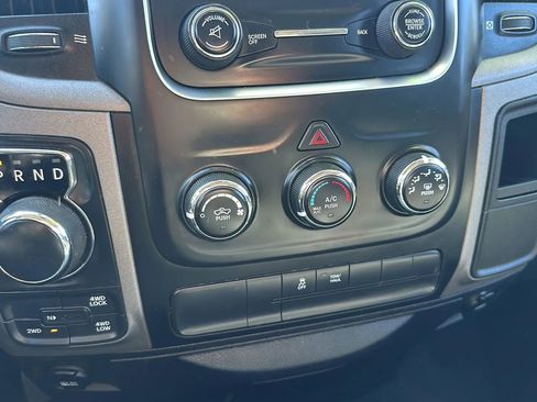 Used 2015 RAM 1500 Express AWD/4WD image 16