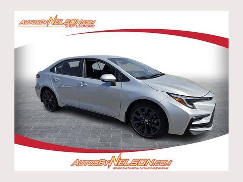 Used 2024 Toyota Corolla SE FWD image 1