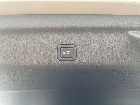 Used 2021 Chevrolet Tahoe RST image 25