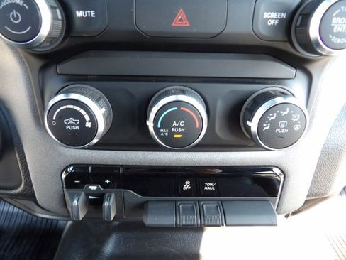 Used 2024 RAM 2500 Tradesman w/ Chrome Appearance Group image 20