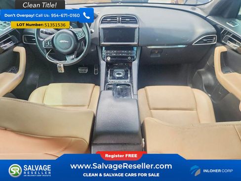 Used 2019 Jaguar F-PACE Premium AWD/4WD image 11
